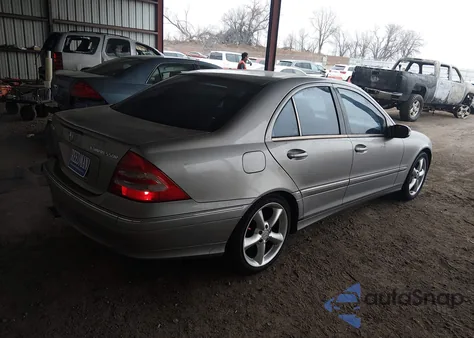 2004 Mercedes-Benz C 230 Kompressor Sport/Sport from USA, damaged, VIN WDBRF40J04A581570